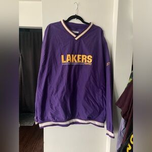 ✨✨Vintage 90s Lakers windbreaker✨✨